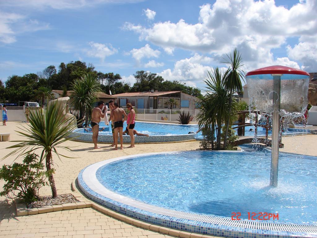 Camping Phare Ouest Saint-Denis-dʼOléron Exteriér fotografie